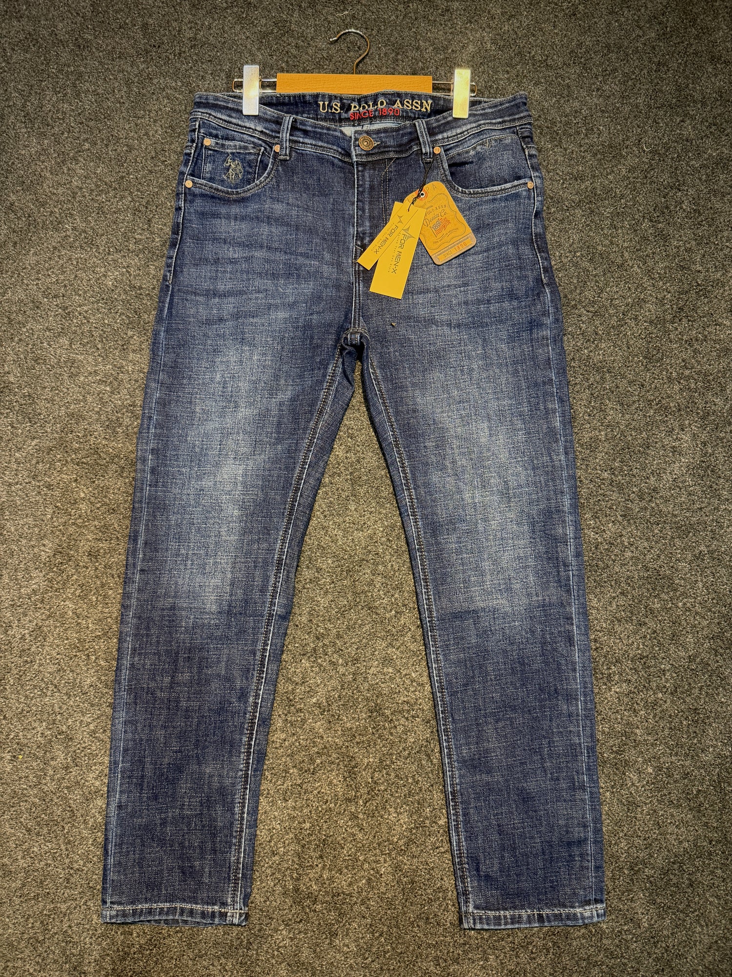 Jeans & Denim